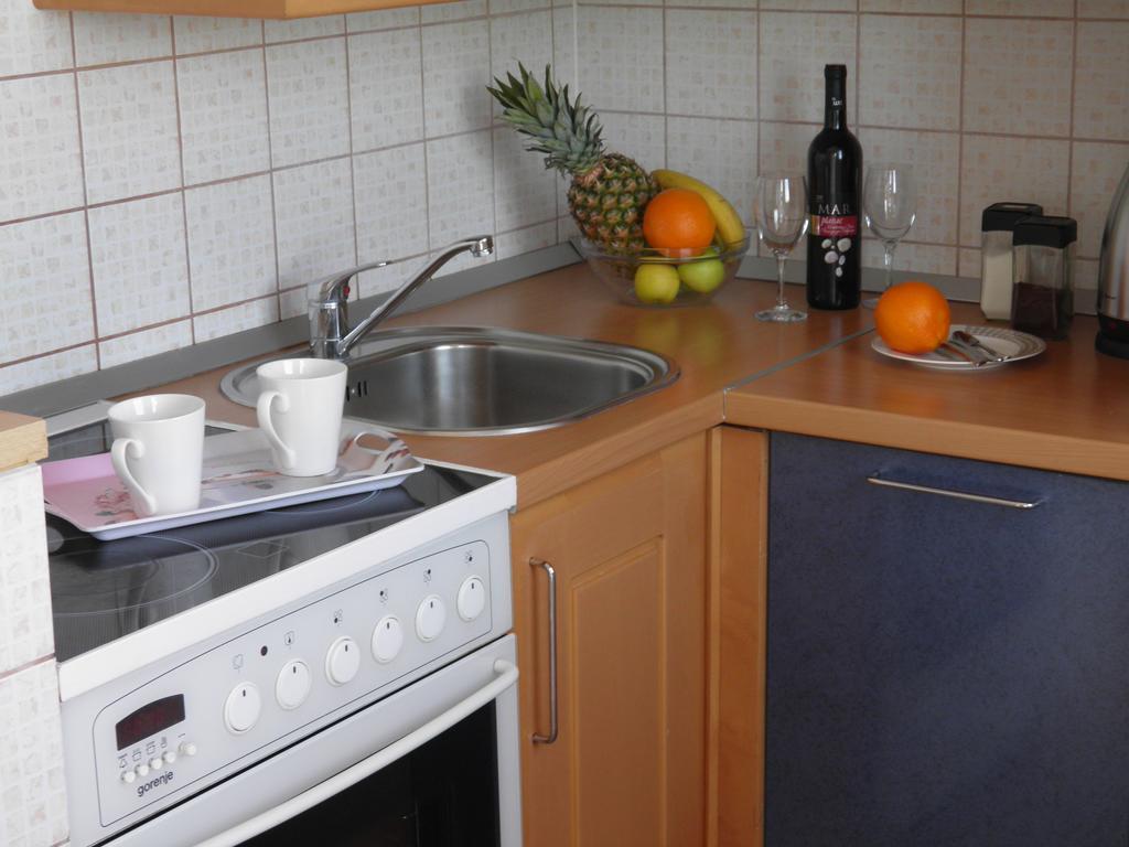 Apartment Adria Trogir Exterior photo